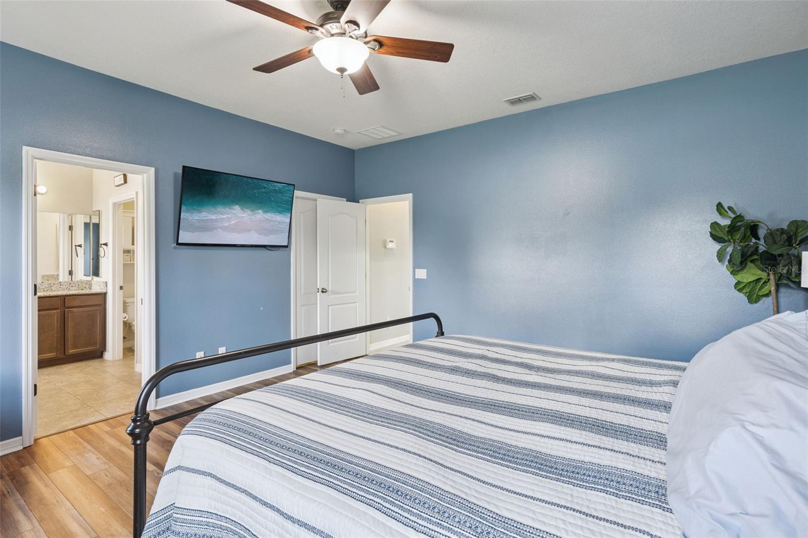 HAMMOCK POINTE - Residential