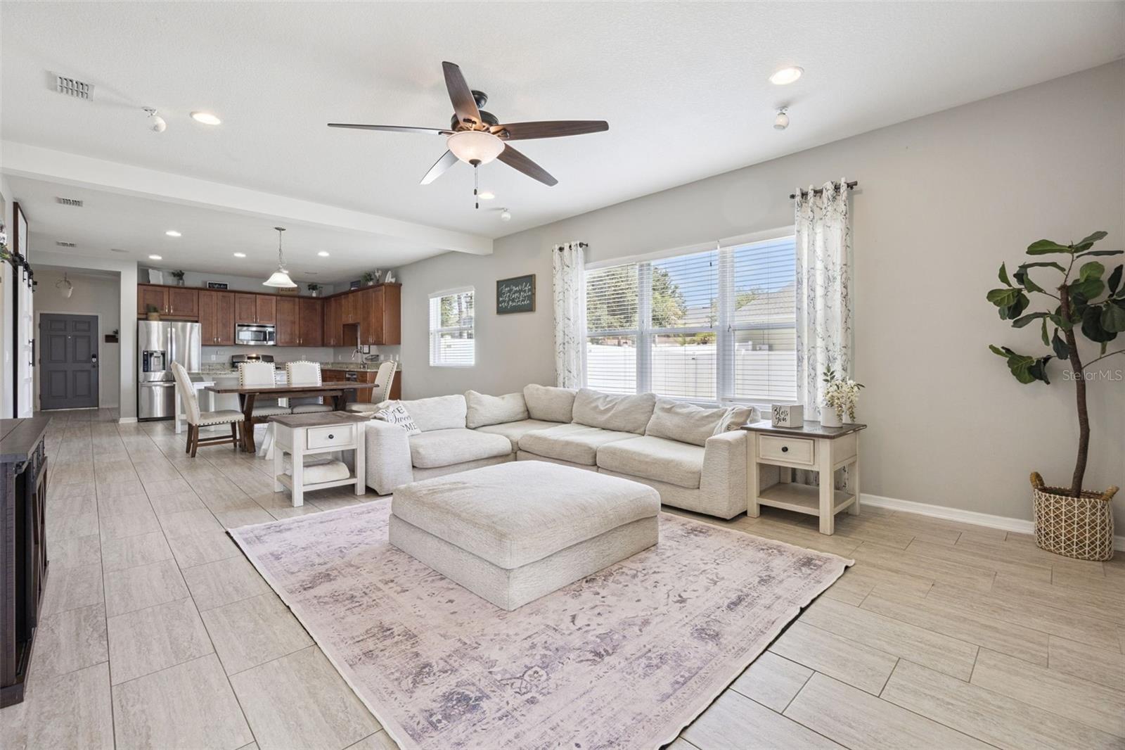 HAMMOCK POINTE - Residential