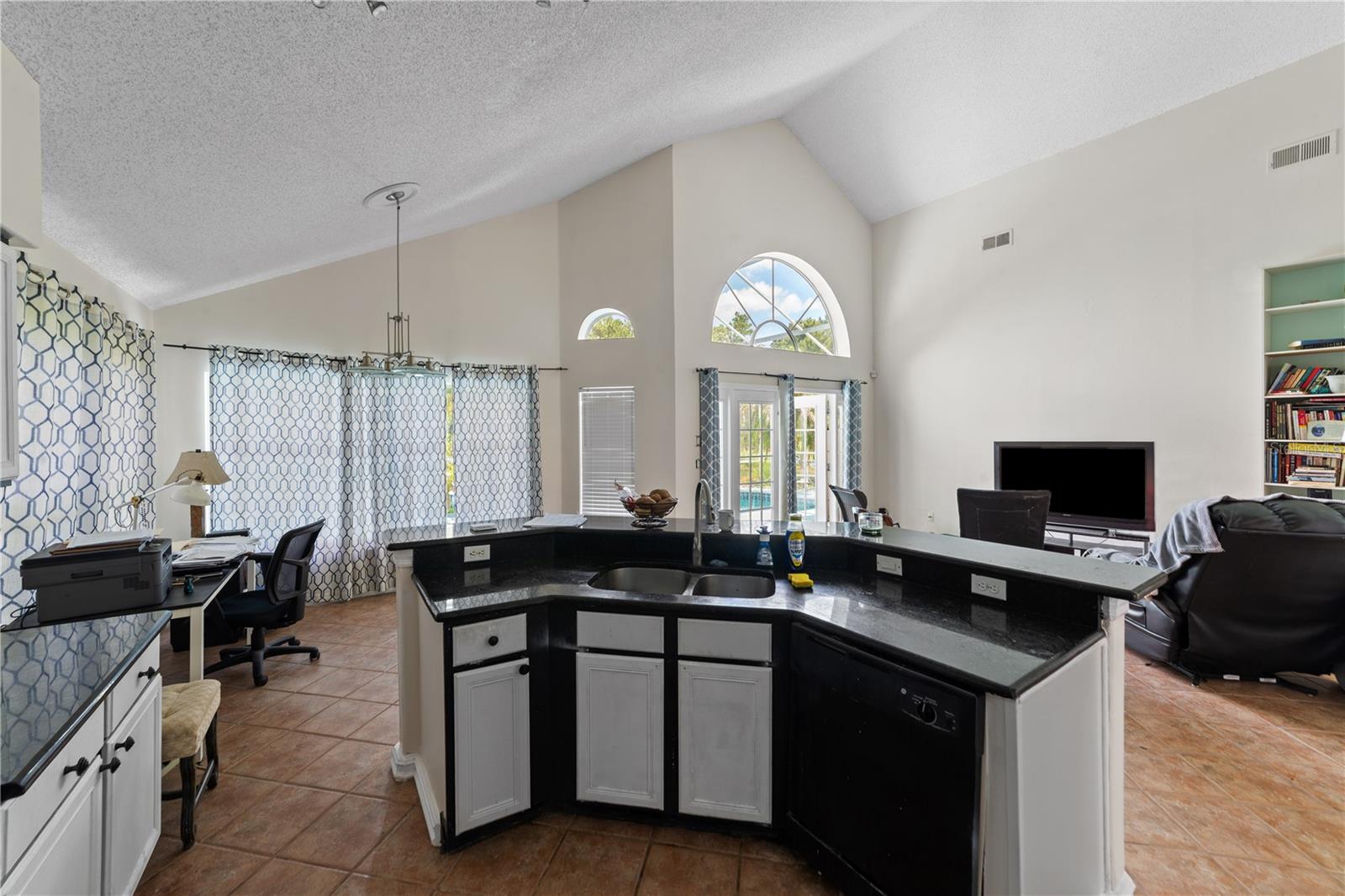 CARILLON TR 301 AT - Residential