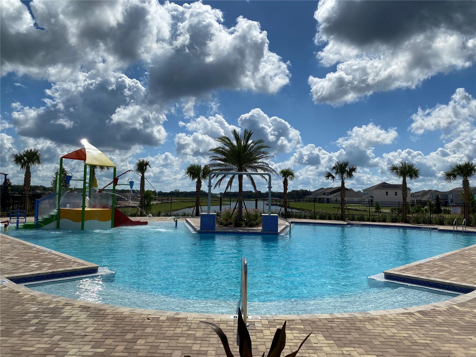 HANOVER LAKES - Residential