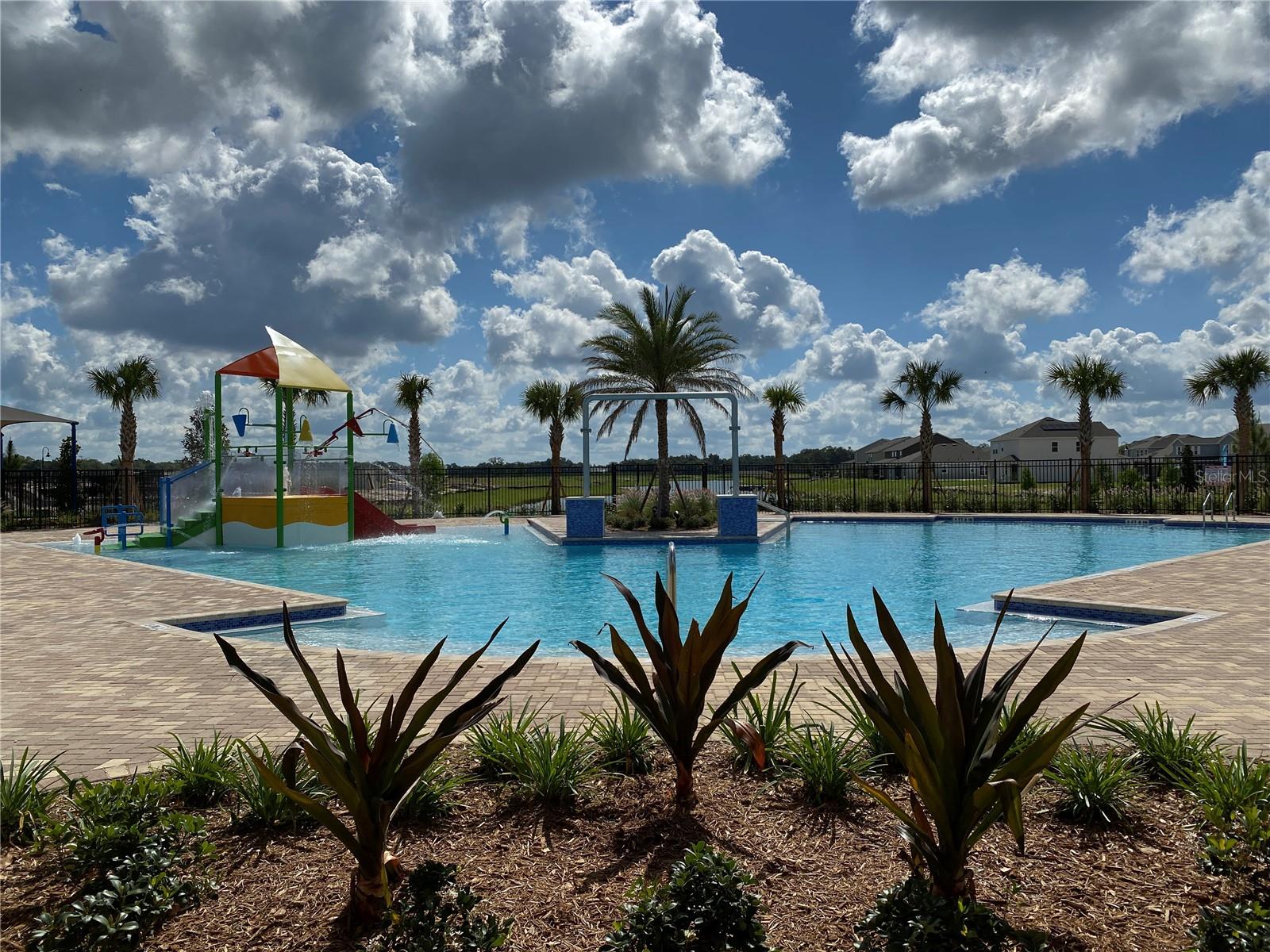 HANOVER LAKES - Residential