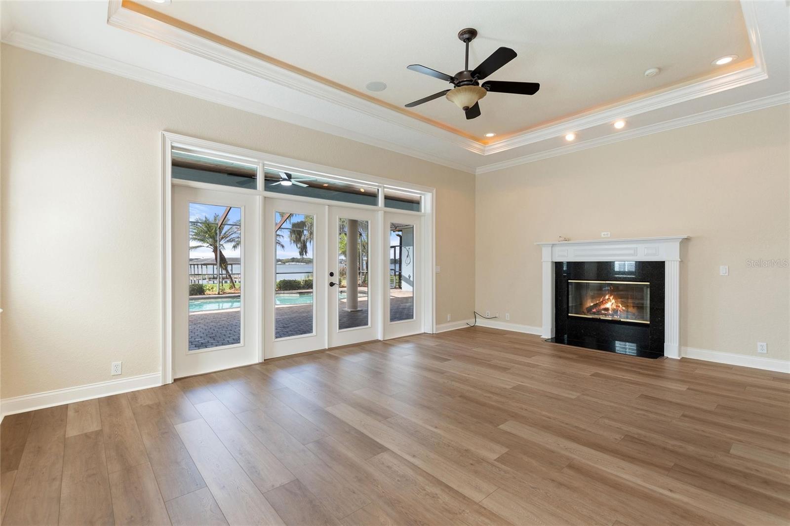 LAKE GIBSON SHORES - Residential