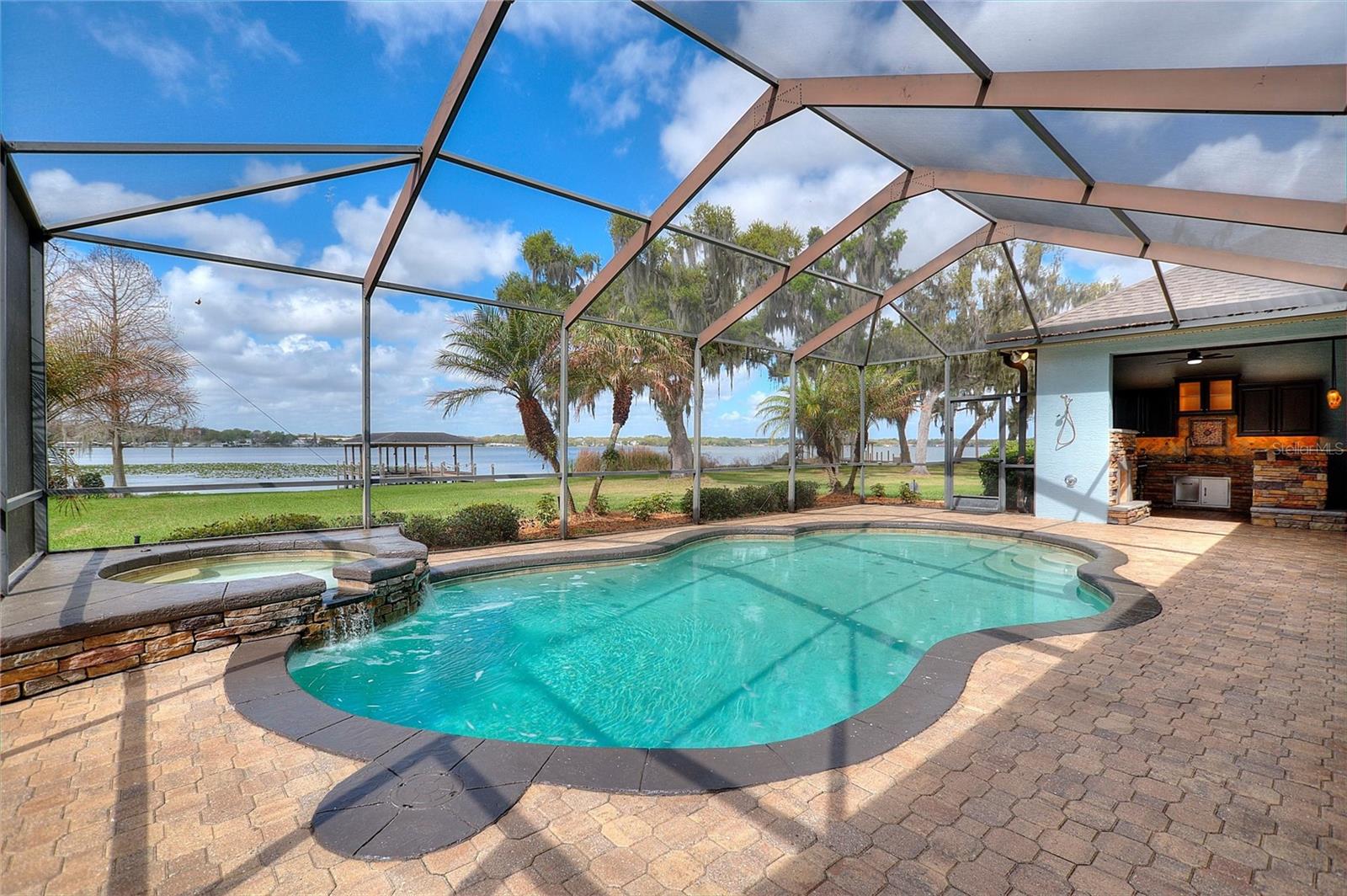 LAKE GIBSON SHORES - Residential