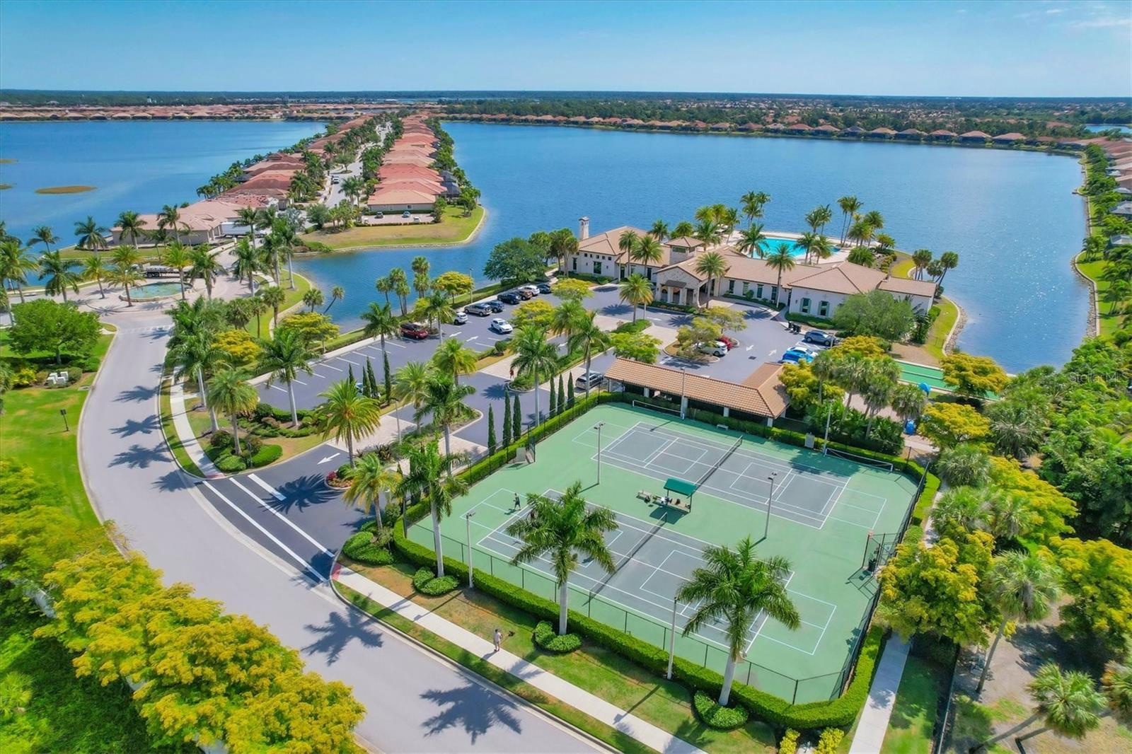 TOSCANA ISLES PH 6 UN 2 - Residential