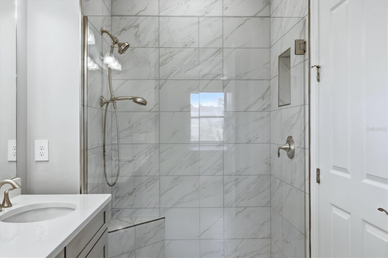 TOSCANA ISLES PH 6 UN 2 - Residential