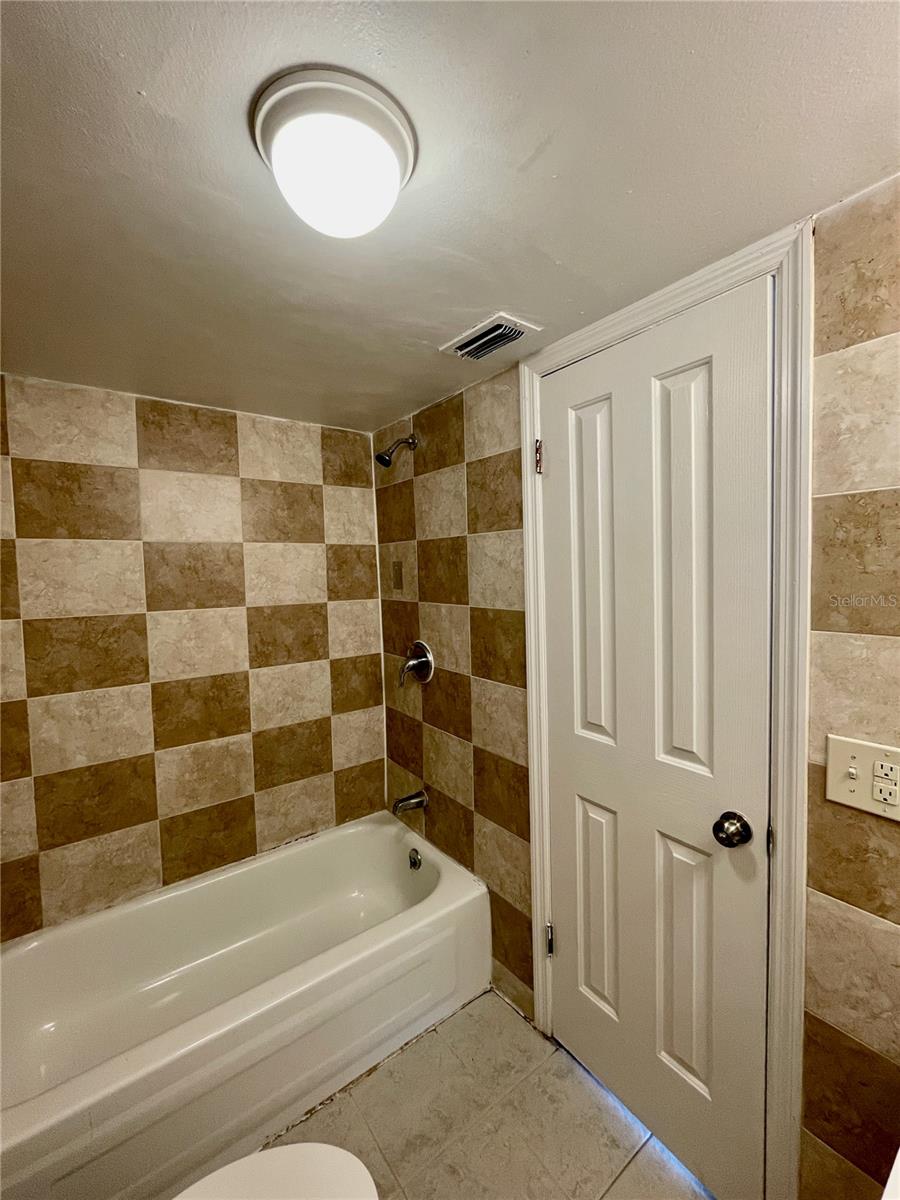 VILLAGE SQUARE CONDO - Residential