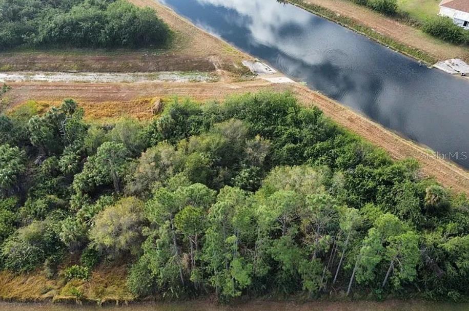 LEHIGH ACRES - Land