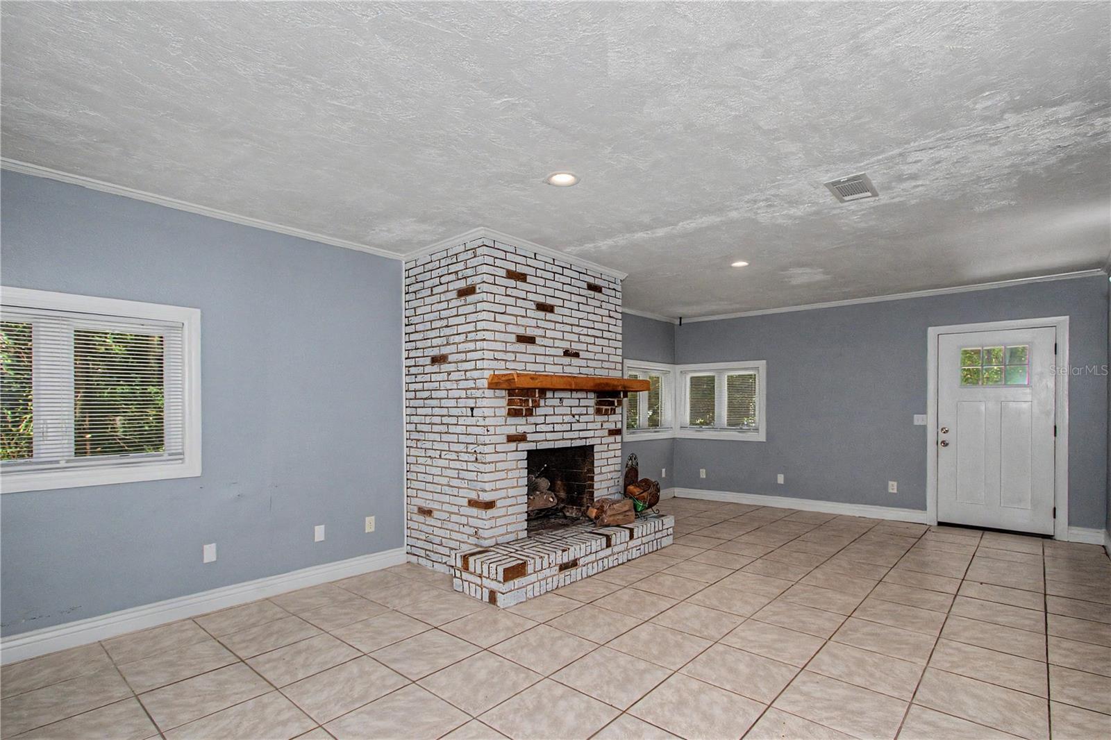 SOUTHWOOD VILLAGE PH 02 - Residential Lease