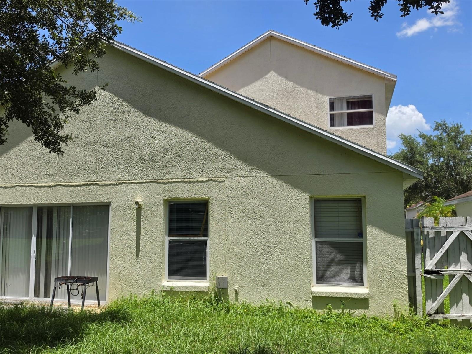 STONEGATE - Residential