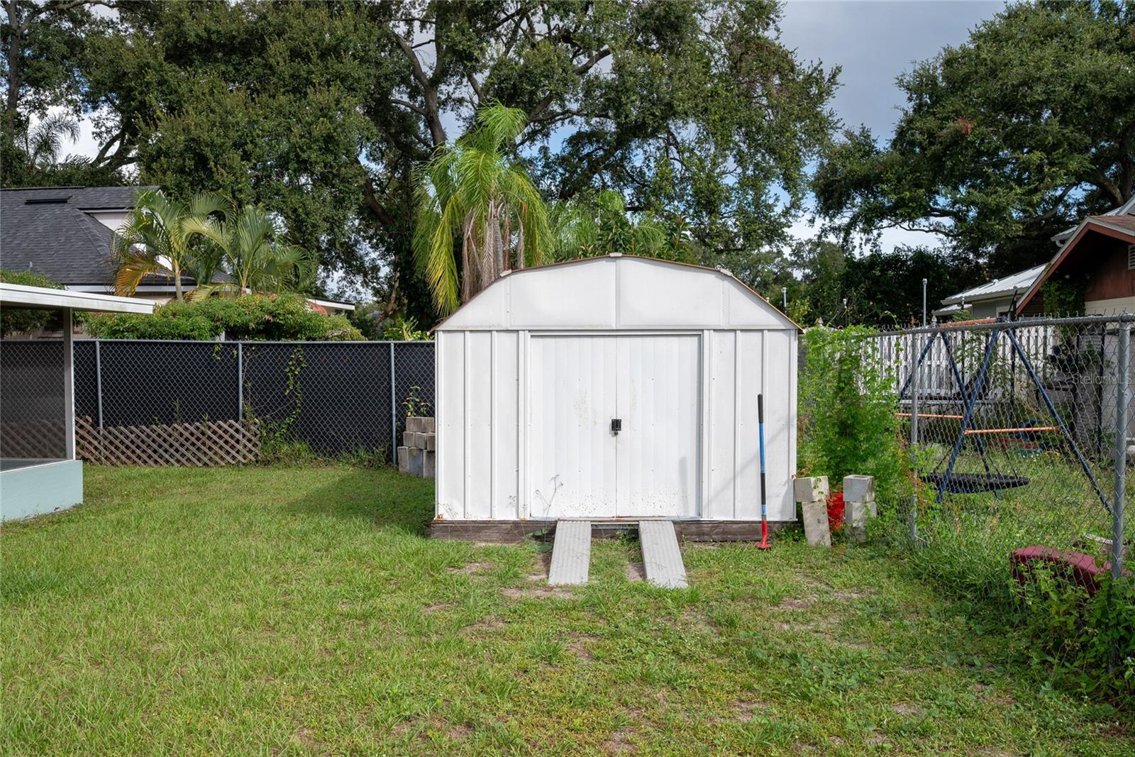 BELLE ISLE ESTATES - Residential