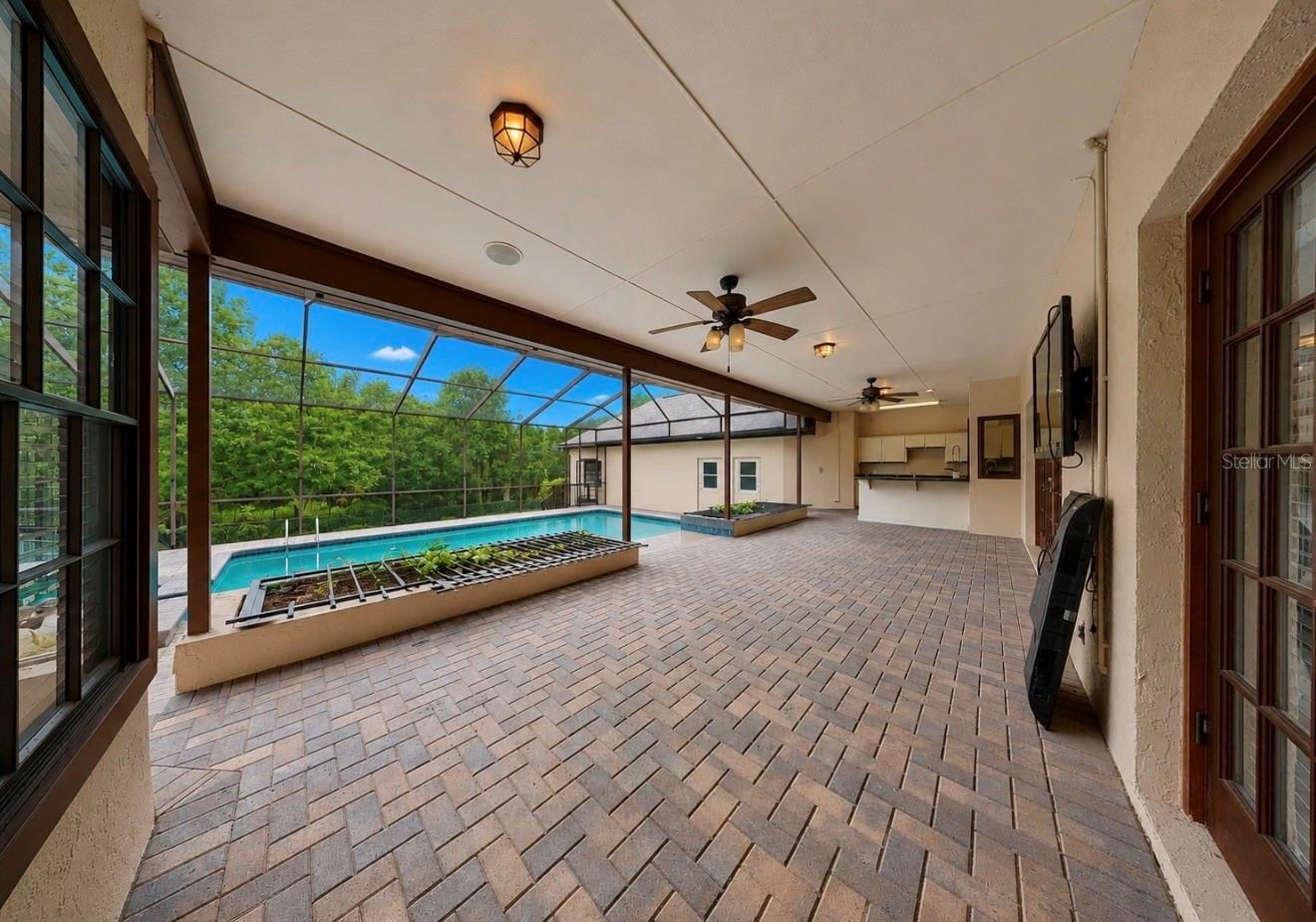 WATERFORD ON THE ALAFIA - Residential