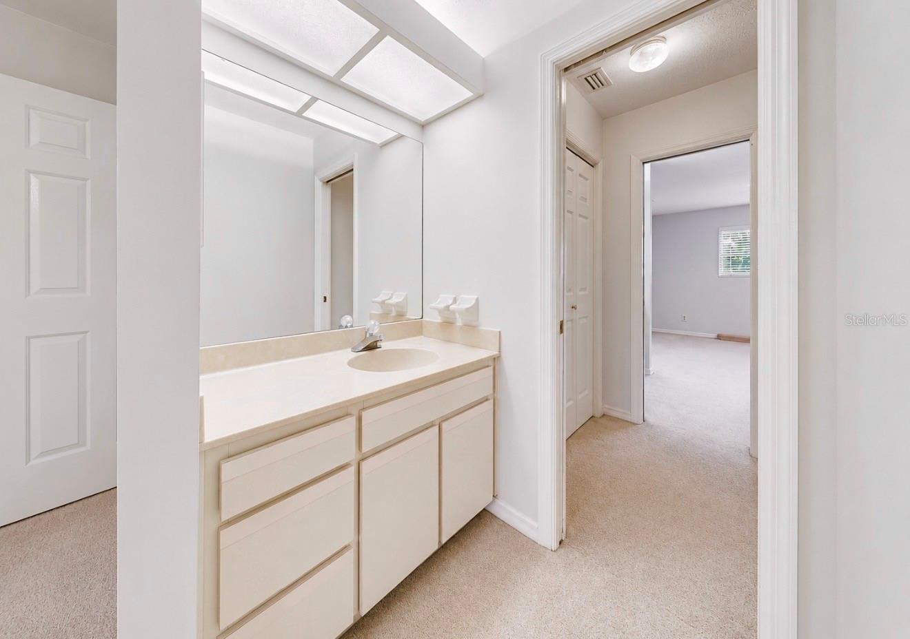 WATERFORD ON THE ALAFIA - Residential