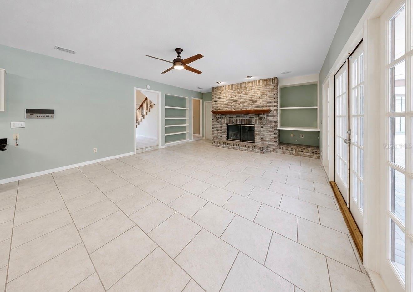 WATERFORD ON THE ALAFIA - Residential