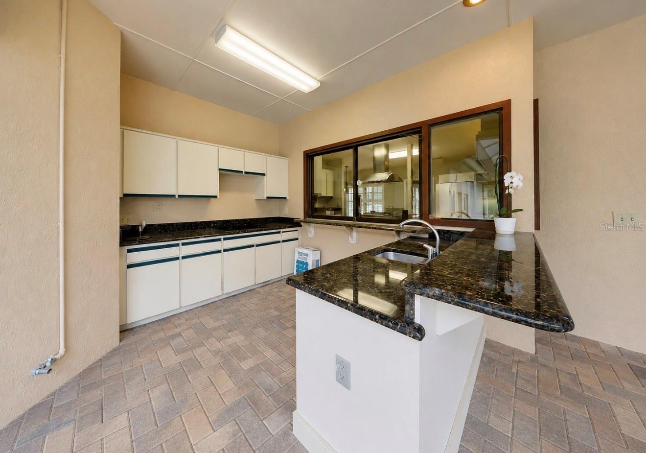 WATERFORD ON THE ALAFIA - Residential