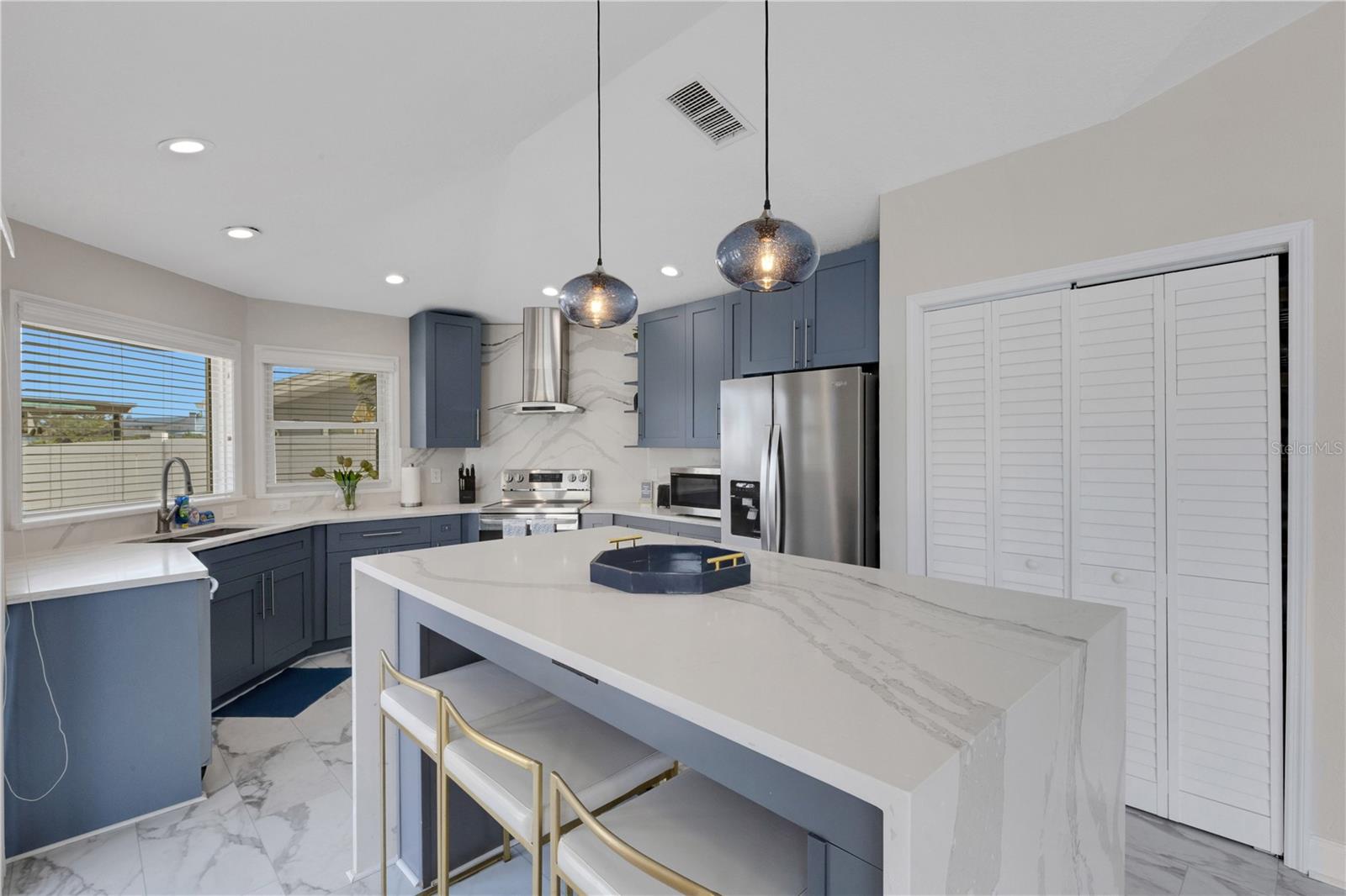 HARBOR HILLS 3RD ADD - Commercial Sale