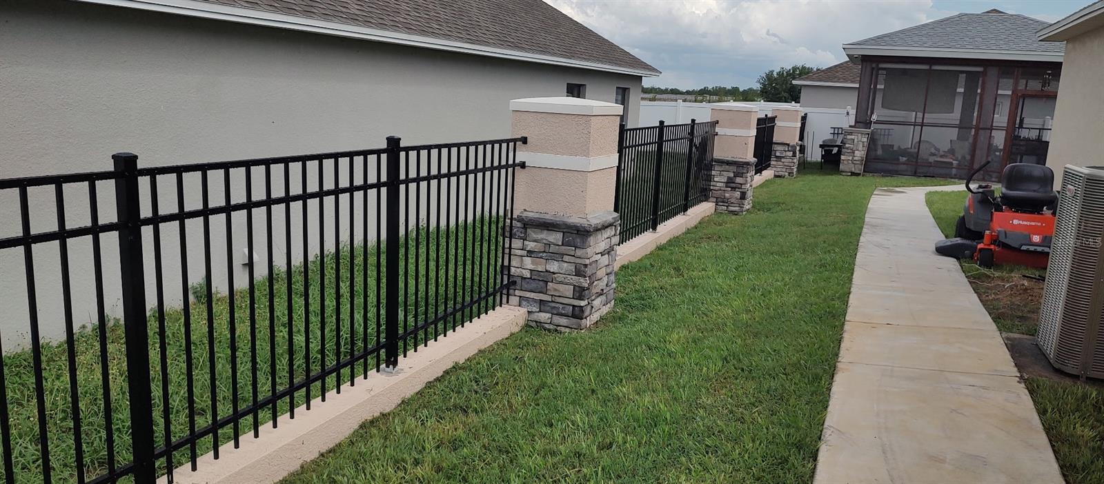 CENTRAL RIDGE ESTATES - Residential