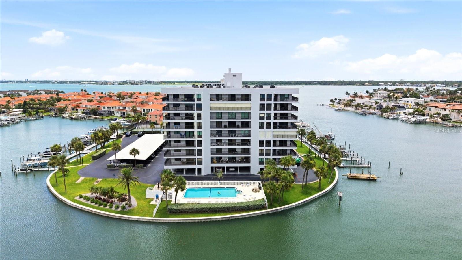 HARBORAGE CONDO BELLEAIR BEACH - Residential