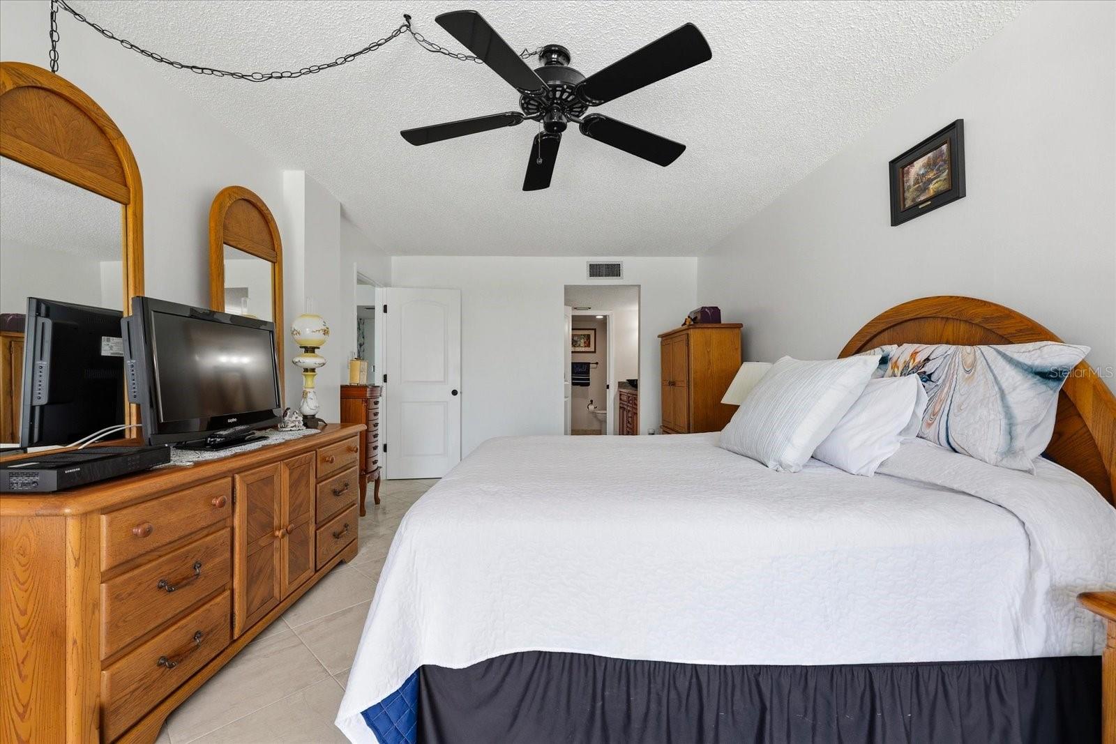 HARBORAGE CONDO BELLEAIR BEACH - Residential