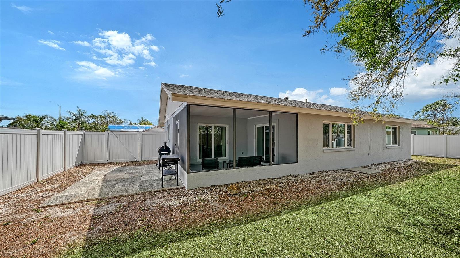 SOUTH VENICE - Residential