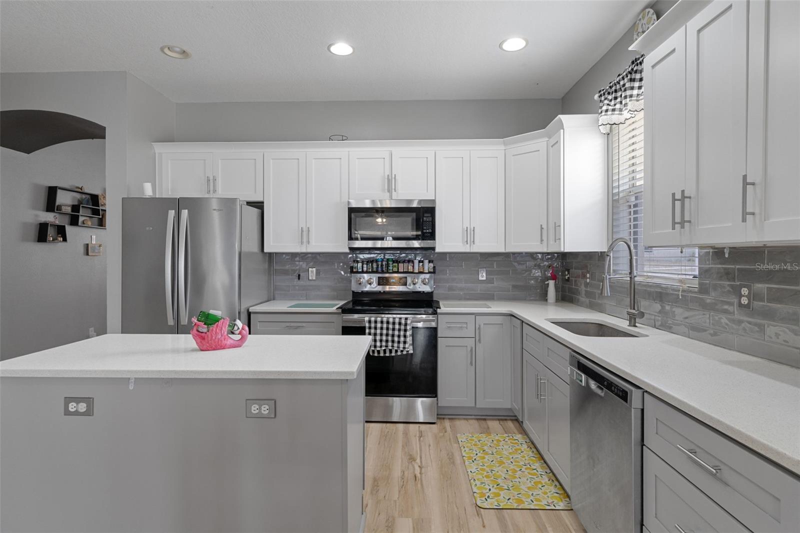 SPRING RIDGE - Residential