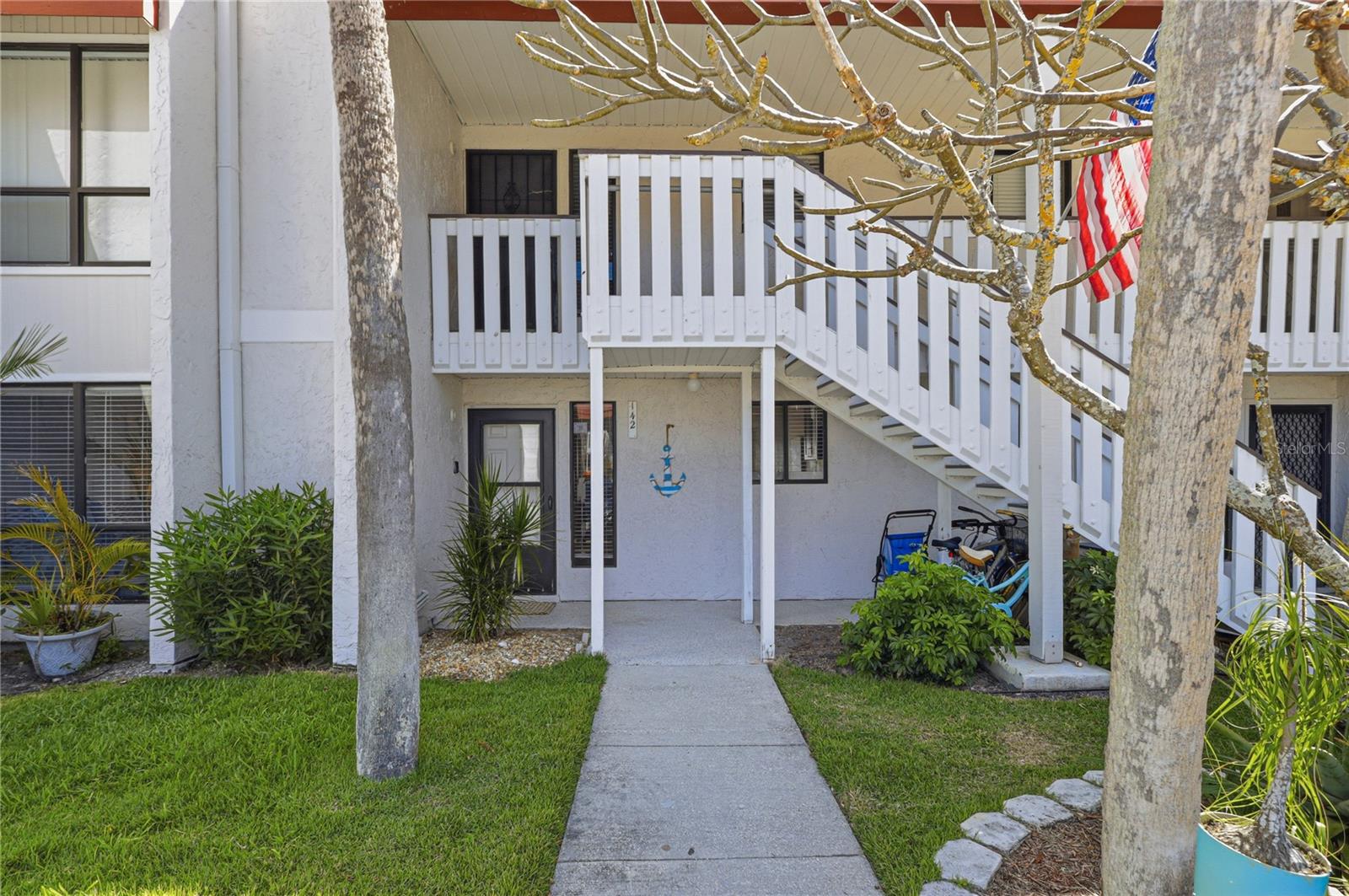 RUNAWAY BAY - Residential