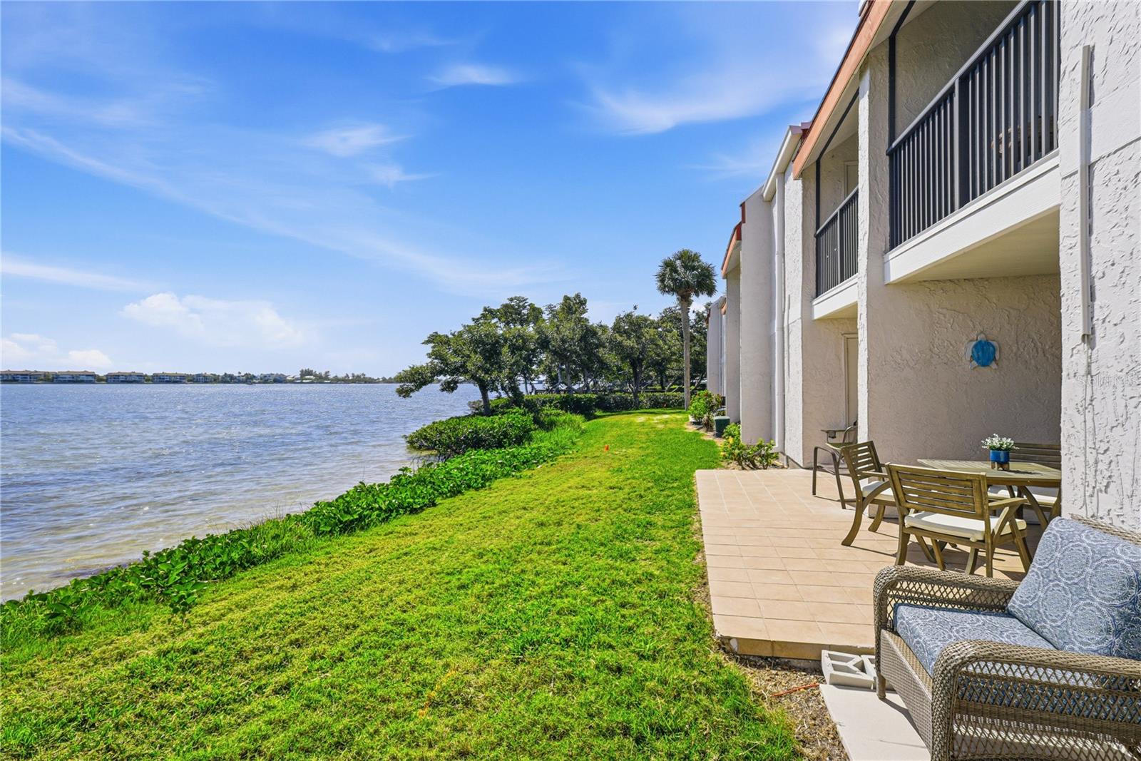 RUNAWAY BAY - Residential