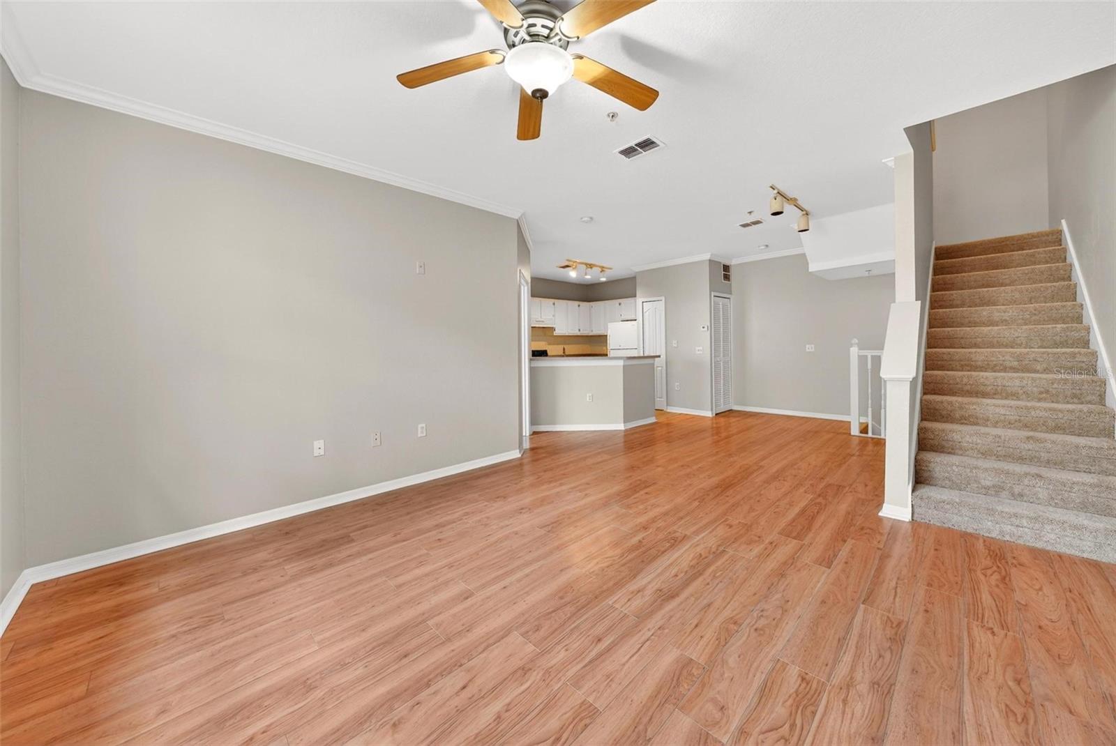 VISCONTI EAST BLDG 27 - Residential