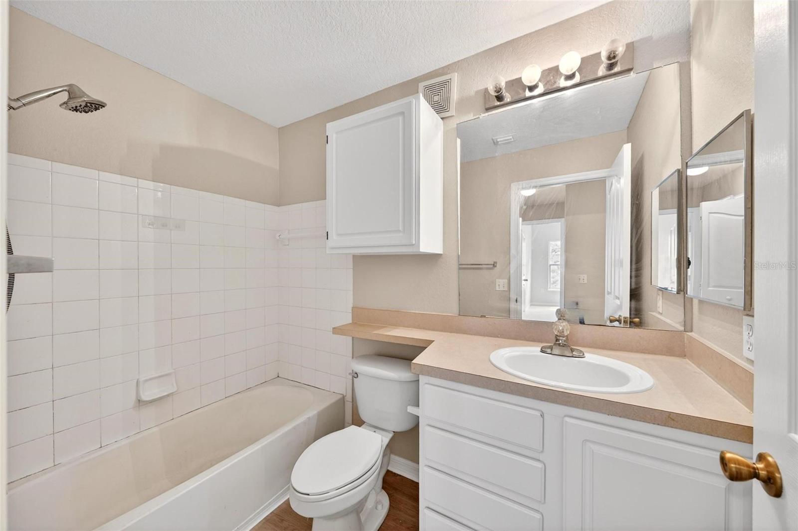 VISCONTI EAST BLDG 27 - Residential