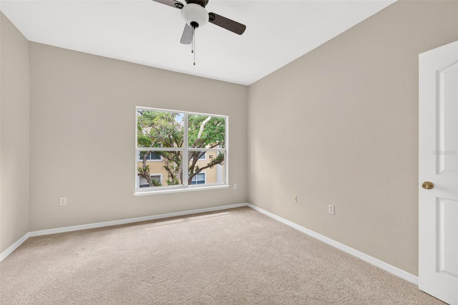 VISCONTI EAST BLDG 27 - Residential