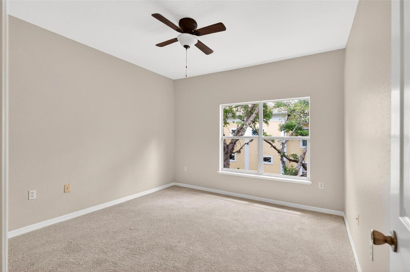 VISCONTI EAST BLDG 27 - Residential