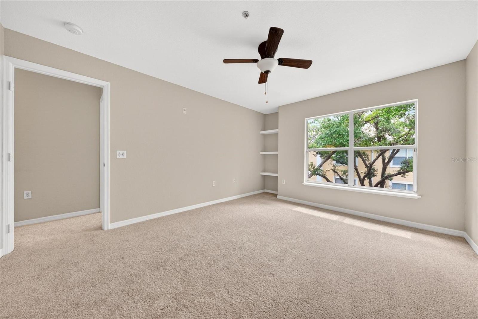 VISCONTI EAST BLDG 27 - Residential