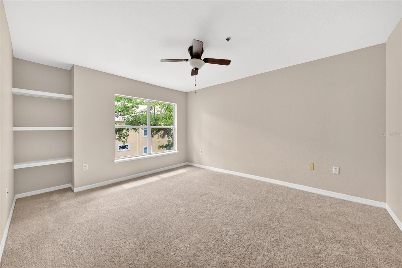 VISCONTI EAST BLDG 27 - Residential