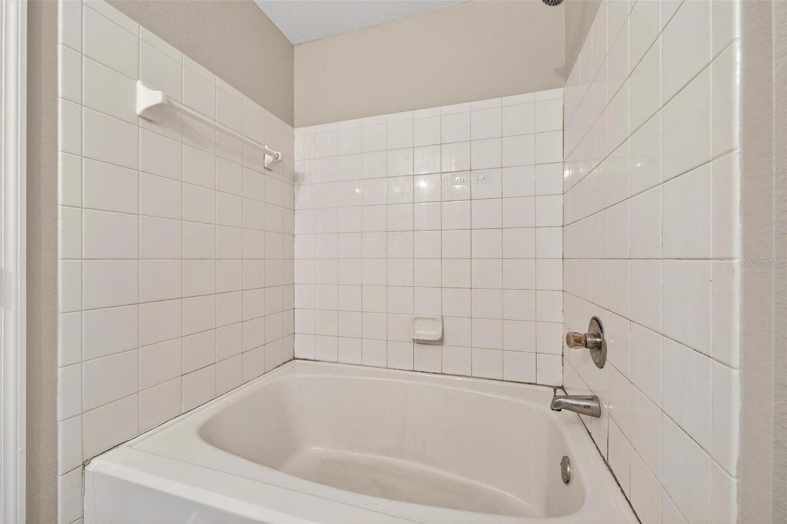 VISCONTI EAST BLDG 27 - Residential