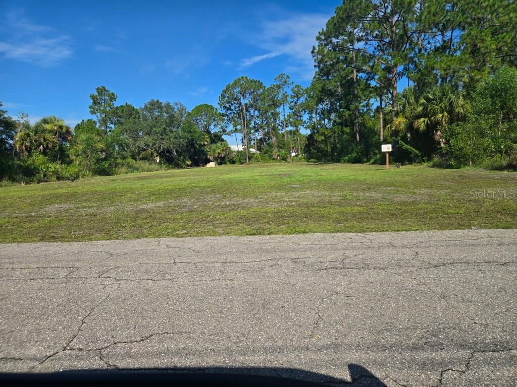LEHIGH ACRES - Land