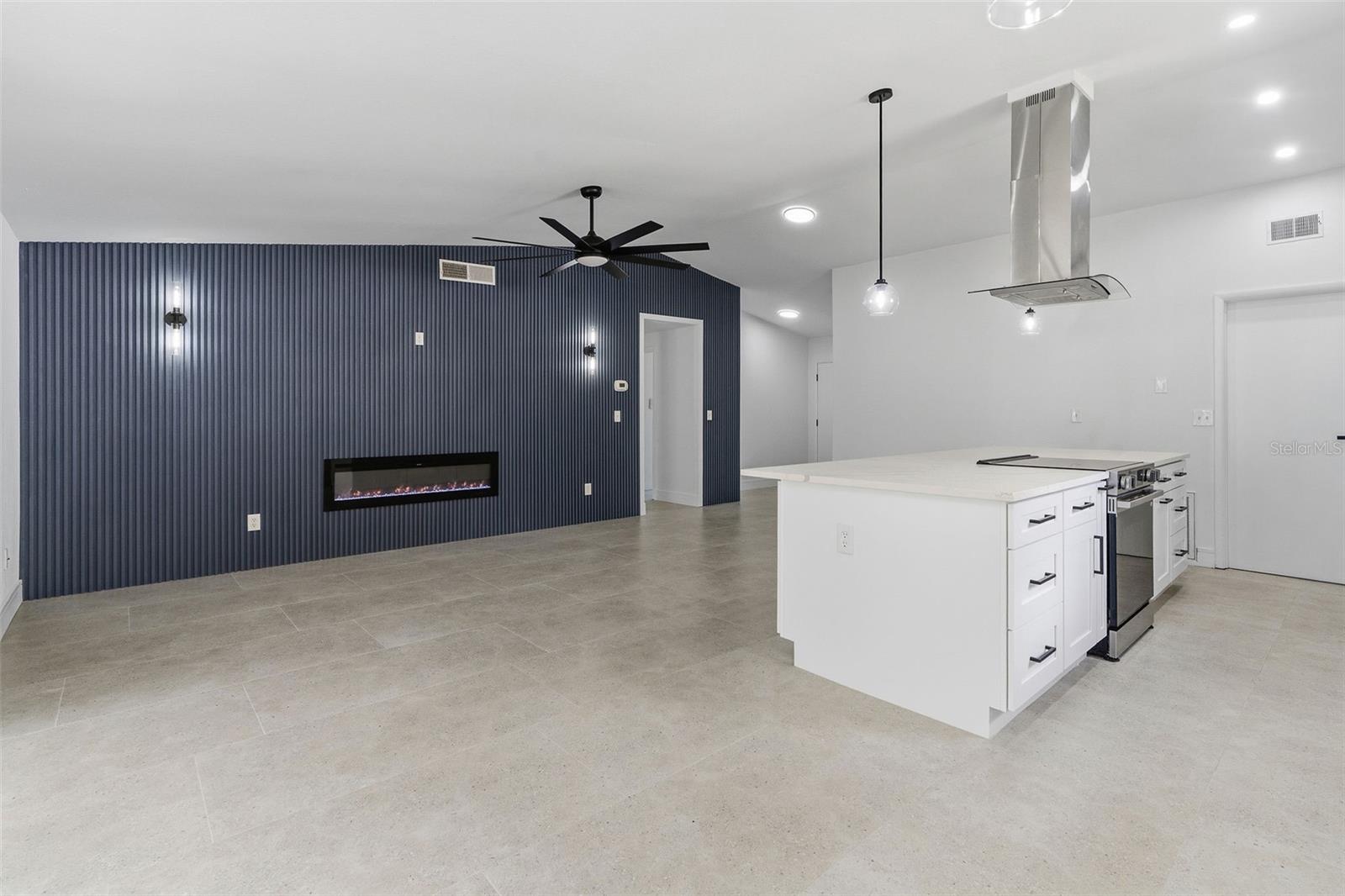 HAMLETS OF FOREST LAKES THE - Residential