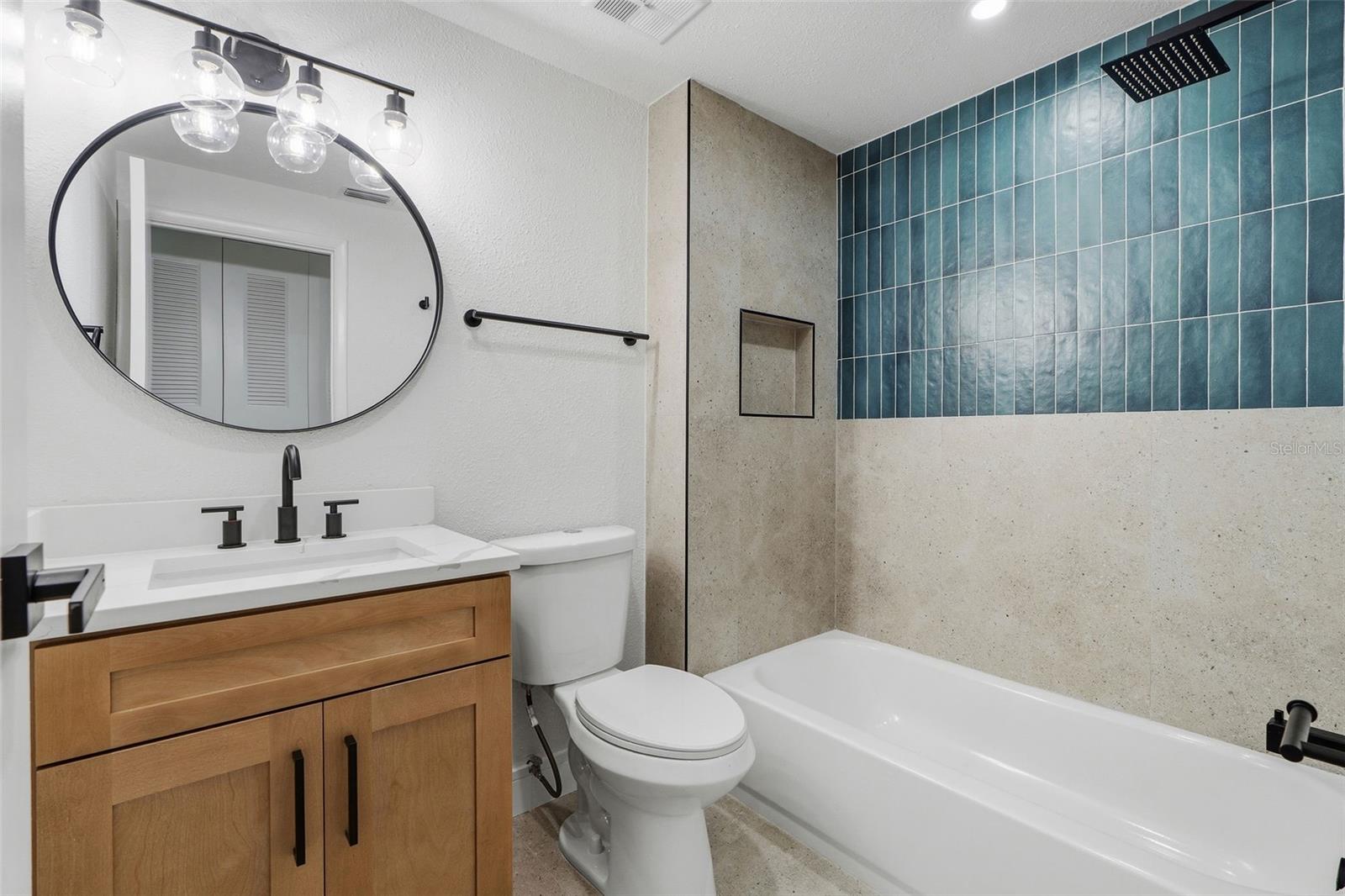 HAMLETS OF FOREST LAKES THE - Residential