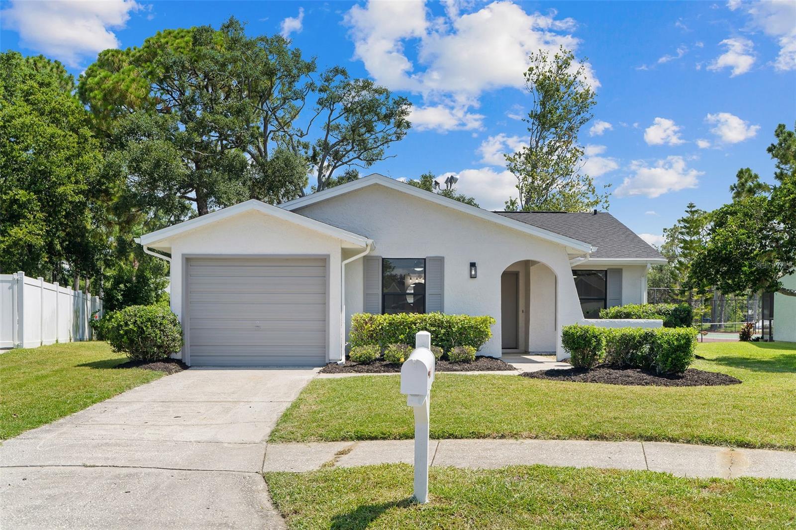 HAMLETS OF FOREST LAKES THE - Residential