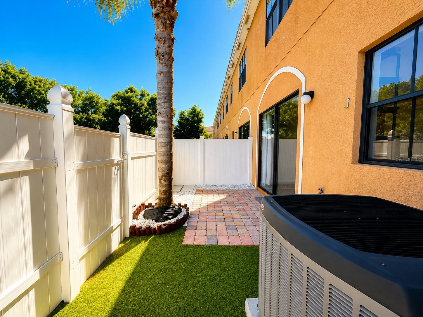 PORTOFINO VISTA - Residential