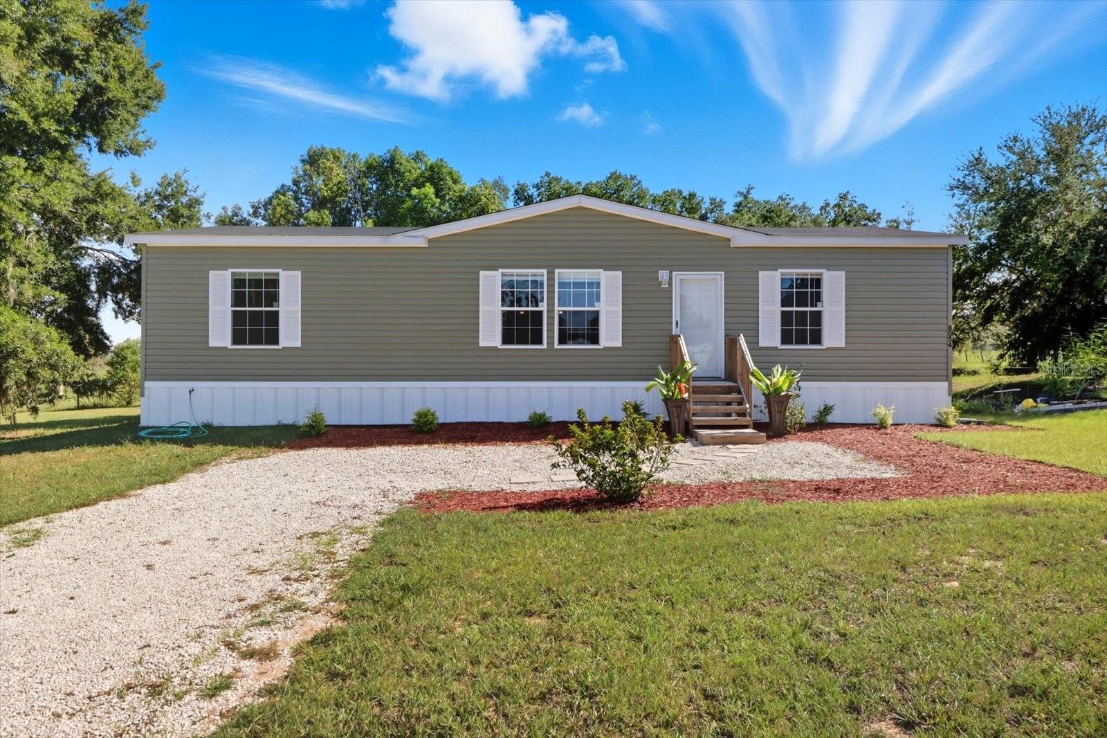 DERBY OAKS - Residential
