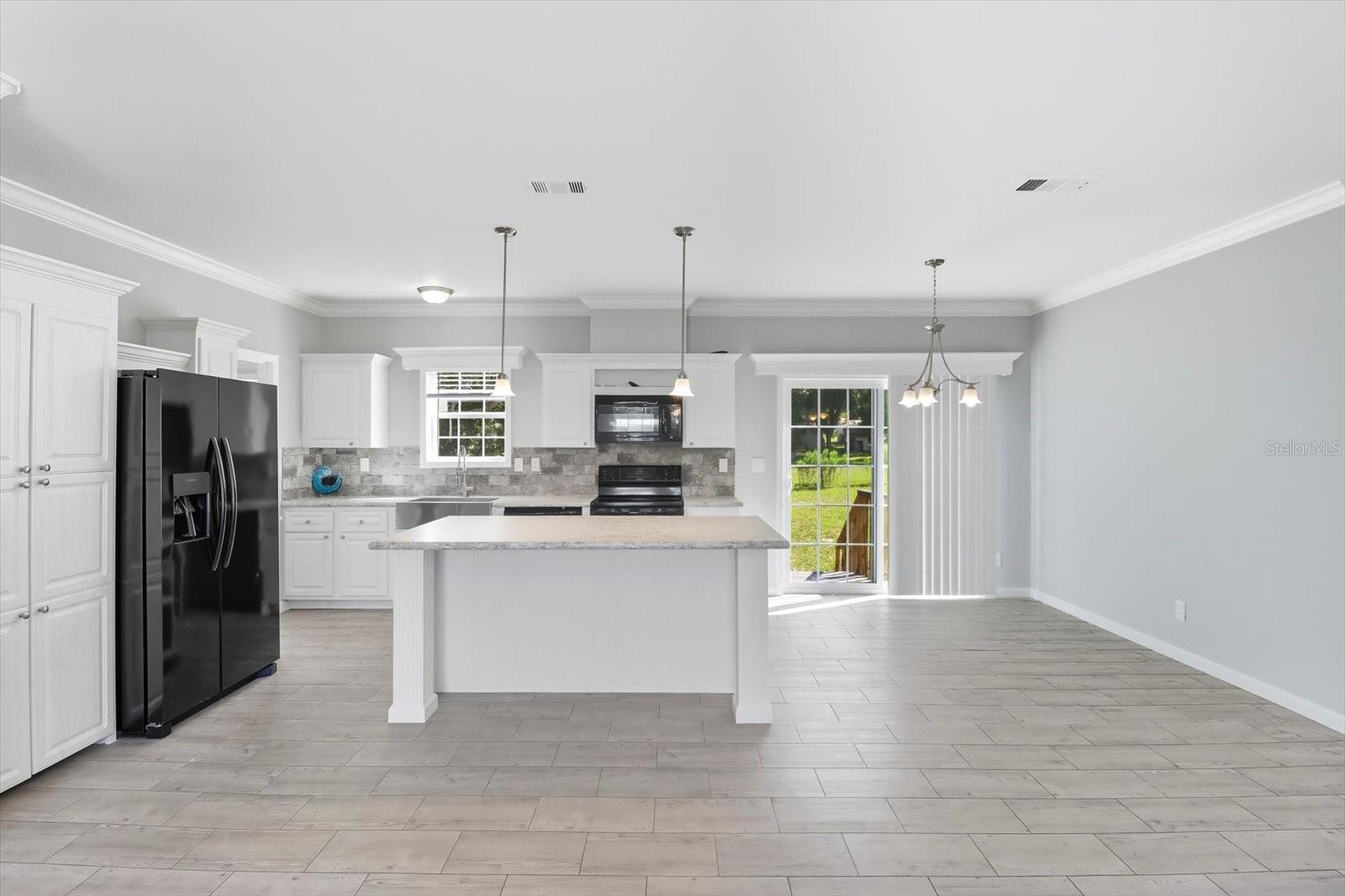 DERBY OAKS - Residential