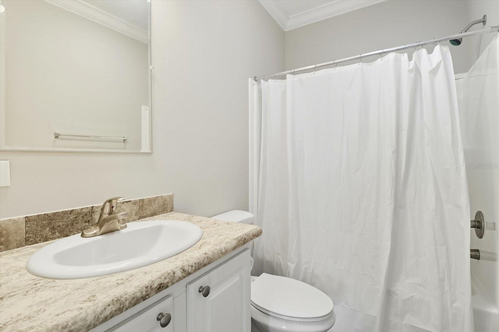 DERBY OAKS - Residential