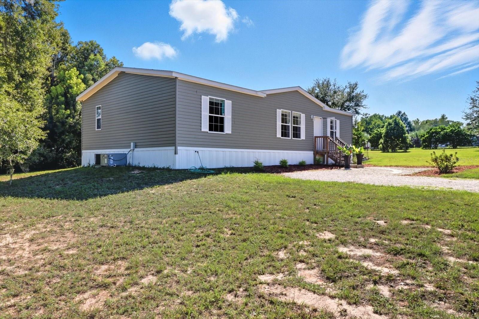 DERBY OAKS - Residential