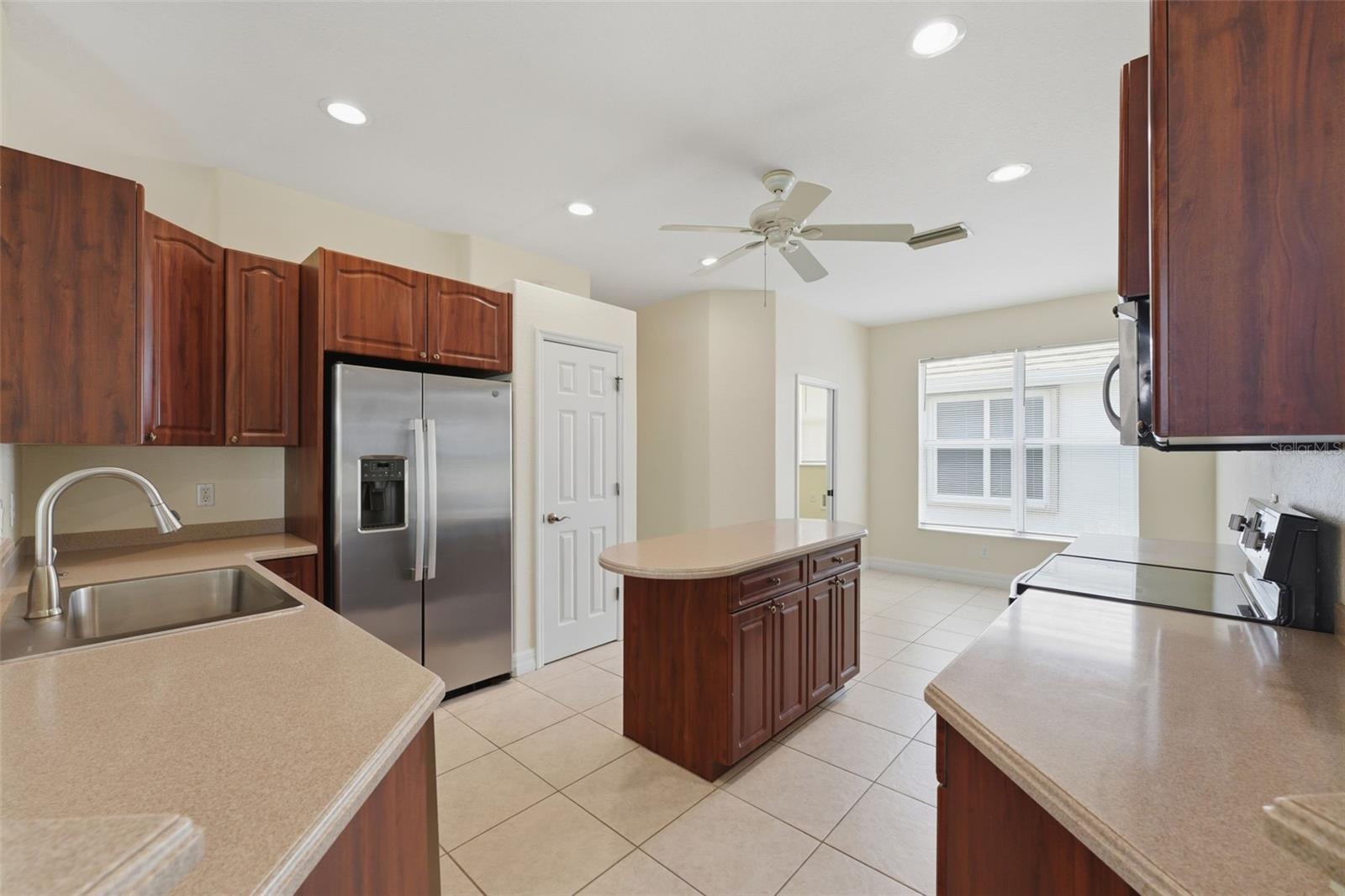 VILLAS AT CHARLESTON PARK - Residential