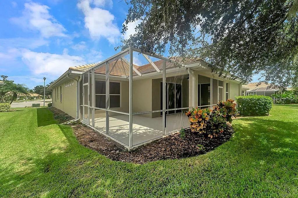 VILLAS AT CHARLESTON PARK - Residential