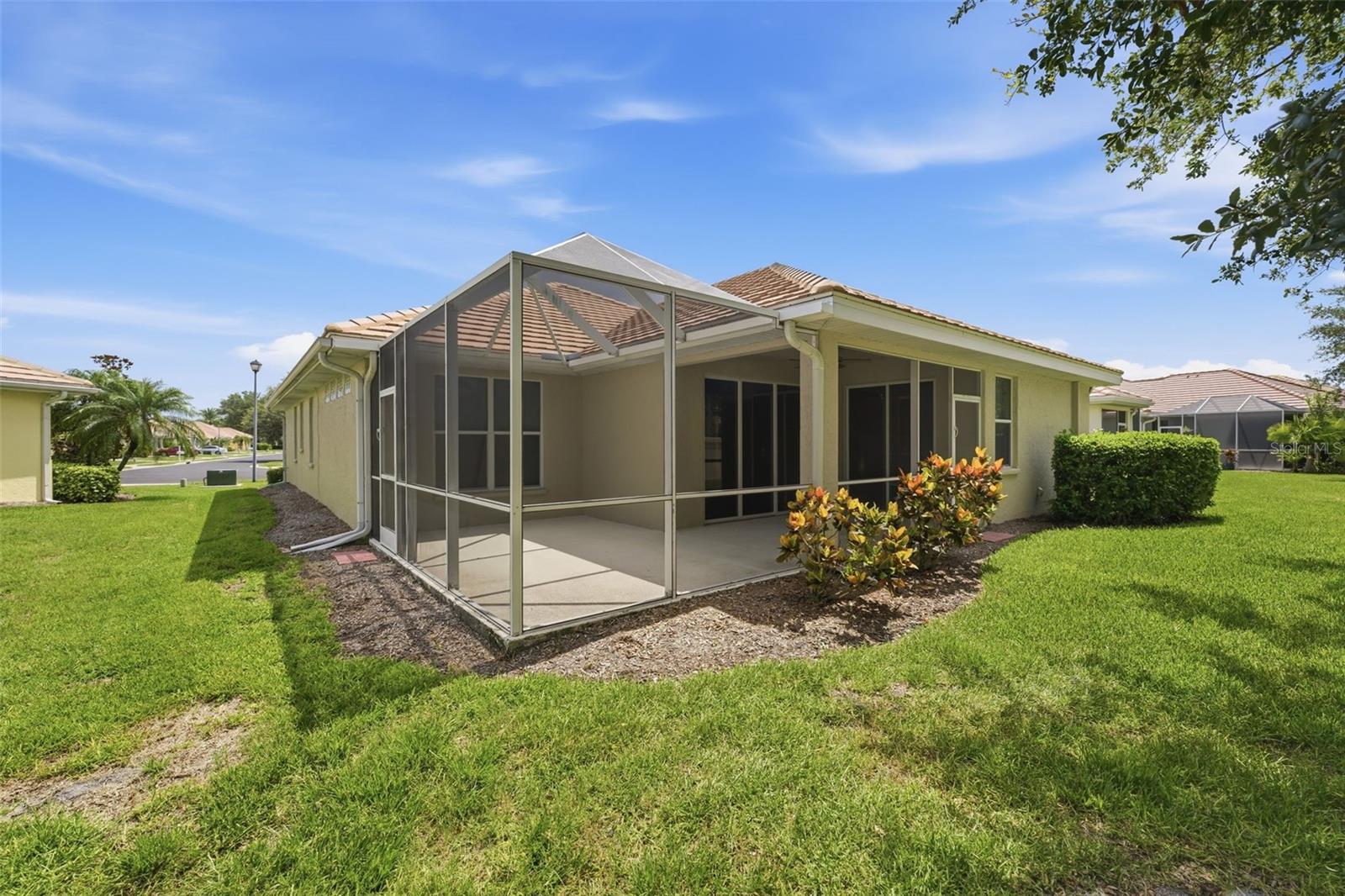 VILLAS AT CHARLESTON PARK - Residential