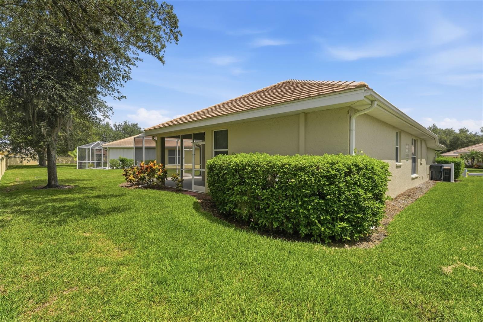 VILLAS AT CHARLESTON PARK - Residential