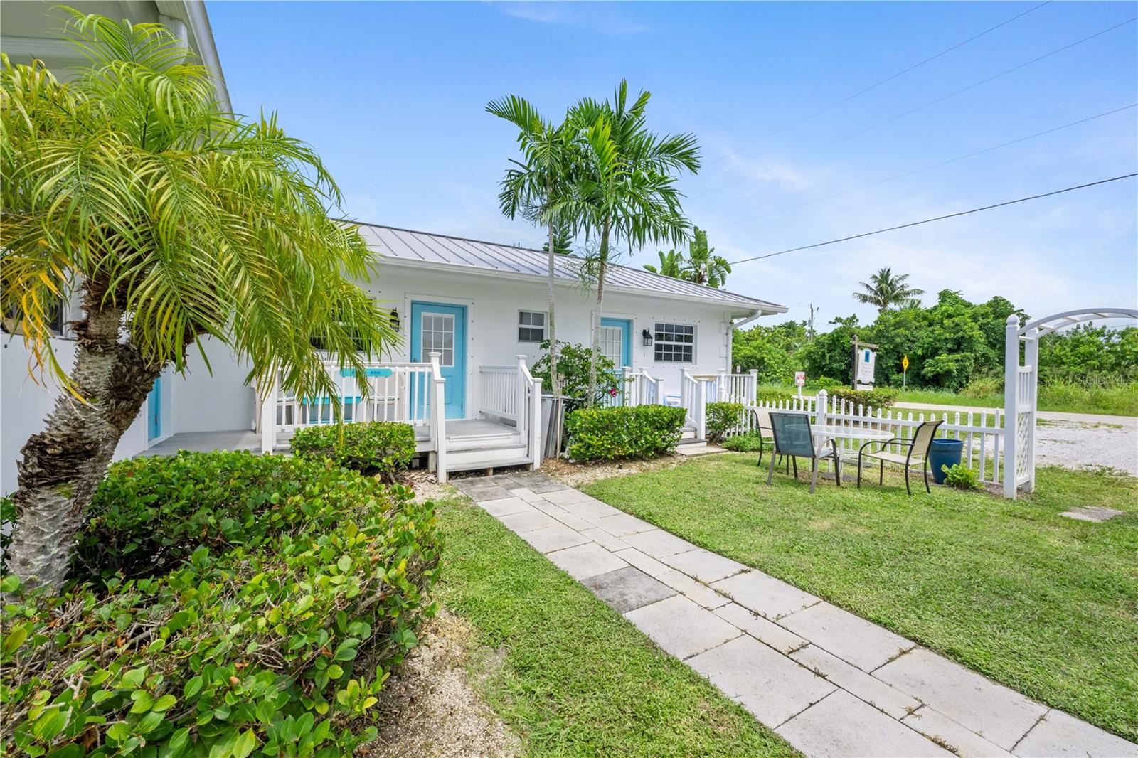 FORT PIERCE SHORES-UNIT 3 - BLK 8 LOT 5 - Commercial Sale