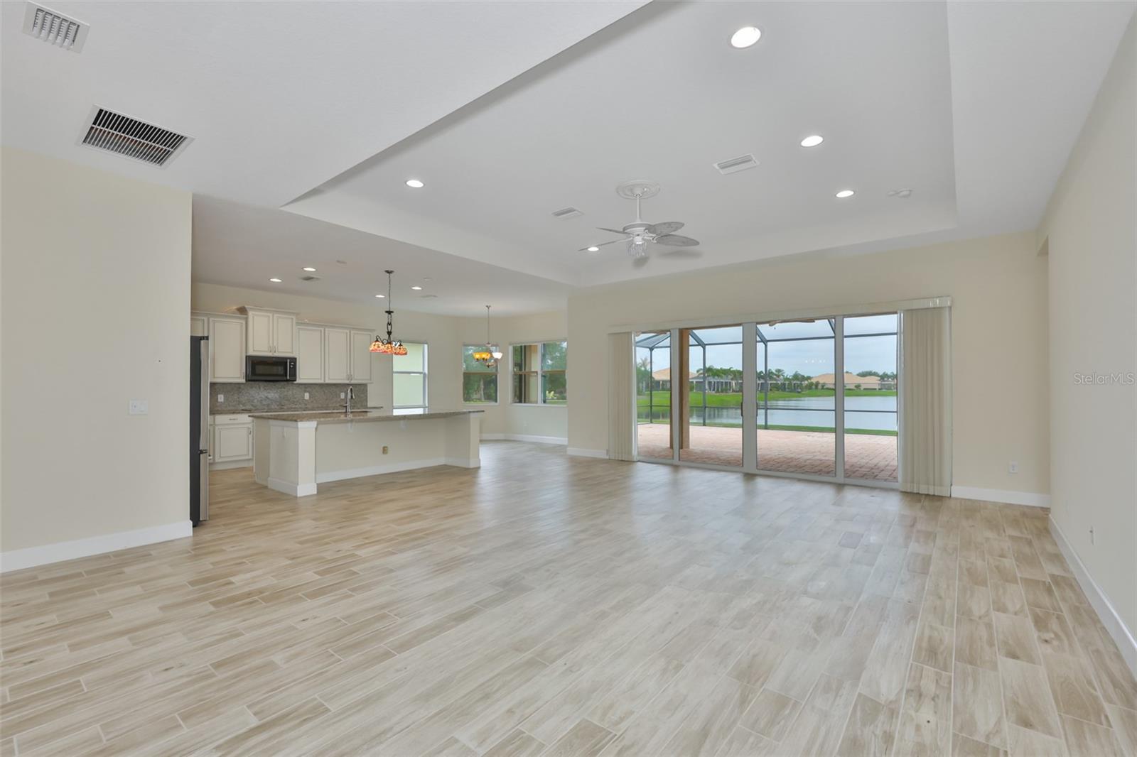 SUN CITY CENTER UNIT 276 - Residential