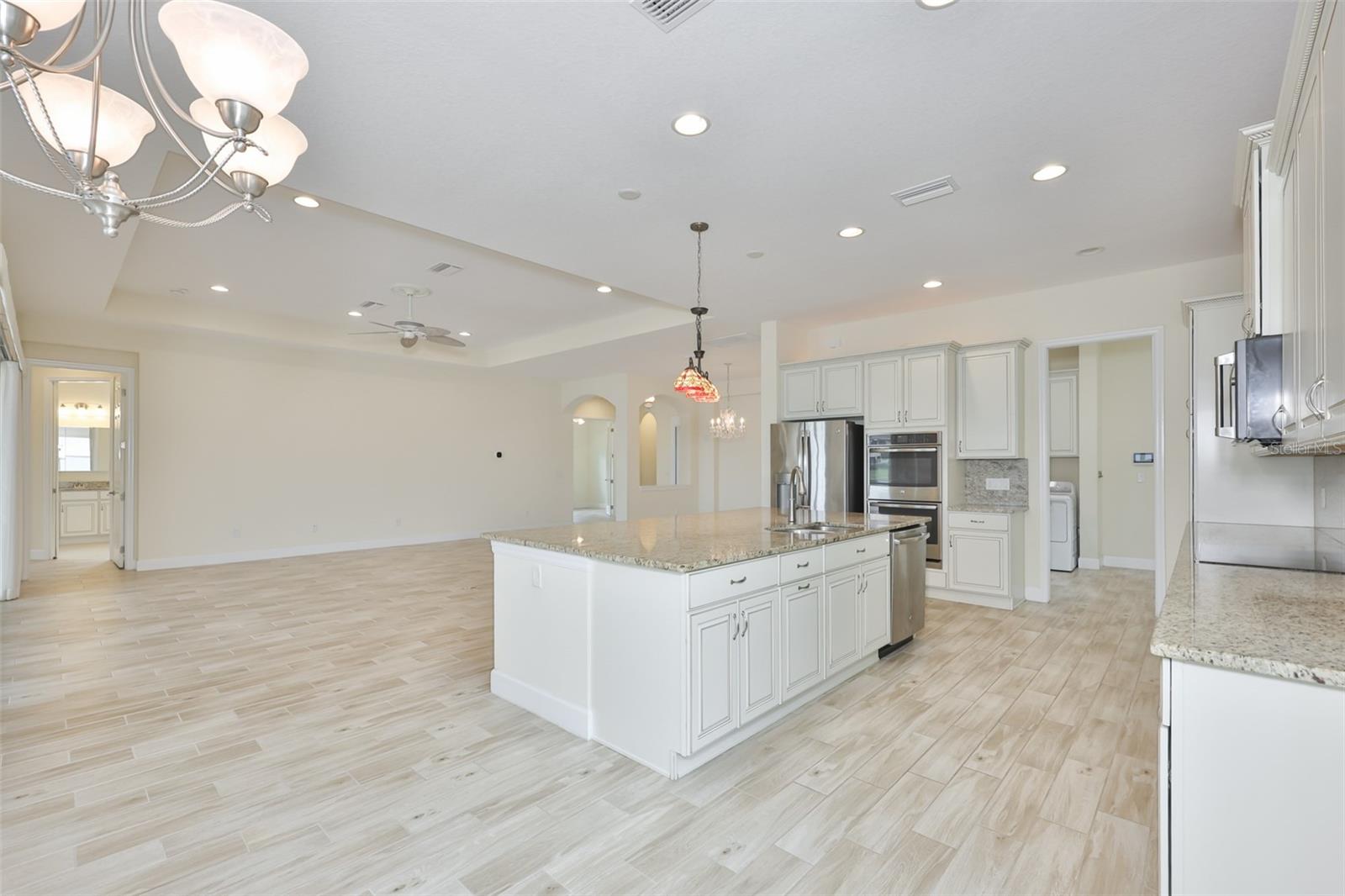 SUN CITY CENTER UNIT 276 - Residential