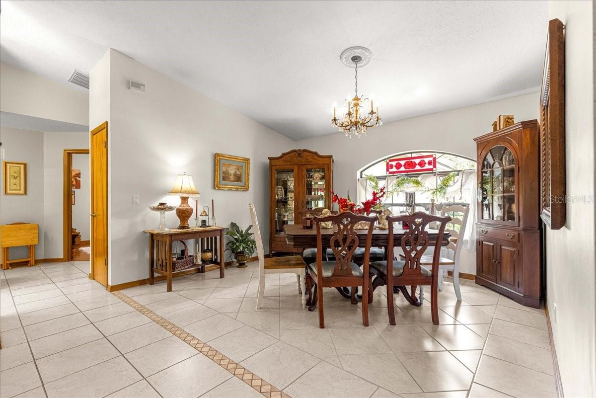 SUNRISE LAKE ESTATES - Residential
